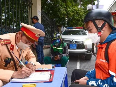 Đề xuất tăng mức phạt tiền vi phạm giao thông đường bộ tối đa lên 150 triệu đồng