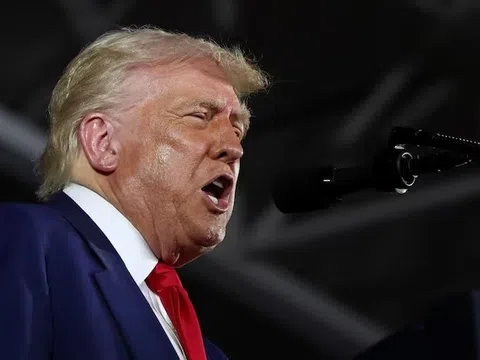 Ông Trump nói người Mỹ: ‘HÃY KIÊN NHẪN!!!’