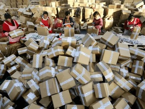 Thương mại điện tử: "Con dao hai lưỡi" với môi trường