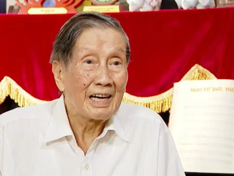 'Như có Bác trong ngày đại thắng' hay 'Như có Bác Hồ trong ngày vui đại thắng'?
