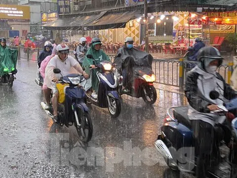 TPHCM sắp mưa lớn diện rộng, gây ngập nhiều nơi