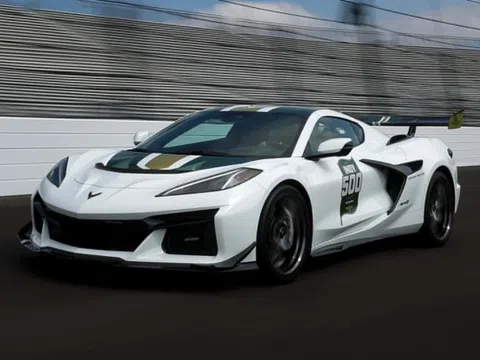 Chevrolet Corvette ZR1 làm xe an toàn cho chặng đua Indy 500