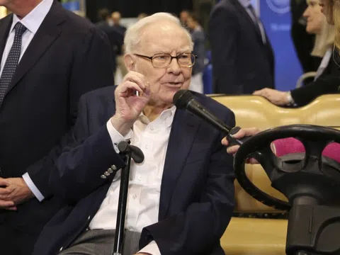 Tỷ phú Warren Buffett: Thuế quan không phải 'vũ khí' để đối đầu