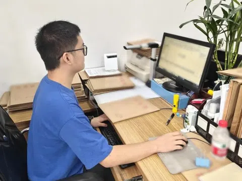 Nam kế toán chuyển khoản 3,8 tỷ đồng theo lời dặn của sếp lại bị công ty khởi kiện, tòa tuyên bố: 1 bên phải bồi thường 250 triệu đồng