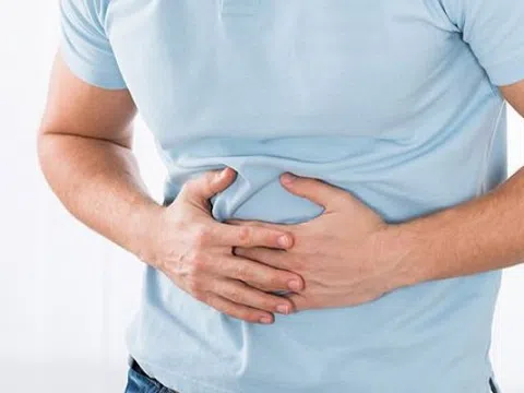 Bị đầy bụng, chán ăn, đi khám người đàn ông 60 tuổi sốc nặng trước thông báo của bác sĩ