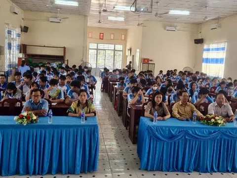 Hội Luật gia tỉnh An Giang tổ chức tuyên truyền Luật Tư pháp người chưa thành niên