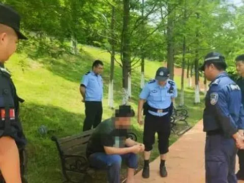 Đọc đơn hàng với dòng ghi chú lạ, chủ quán và nhân viên "lo sốt vó"