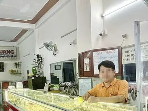 Người phụ nữ suýt ‘sập bẫy’ lừa đảo vì tin gói quà 800 triệu USD từ nước ngoài chuyển về