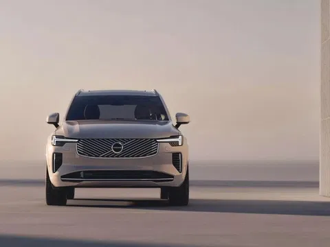 Gần nửa triệu xe Volvo bị lỗi camera lùi