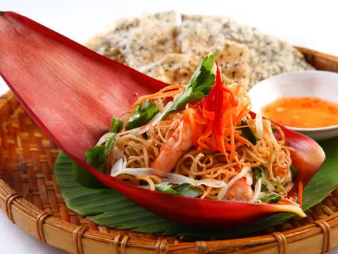 Ăn 1 nắm rau này như "nhân sâm của người nghèo", ở quê có rất nhiều