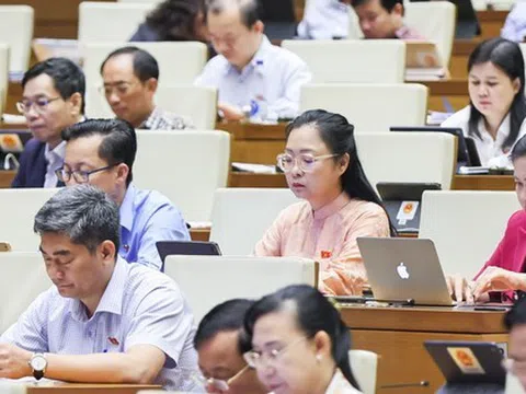 Hôm nay, Quốc hội xem xét việc rút ngắn nhiệm kỳ khóa XV