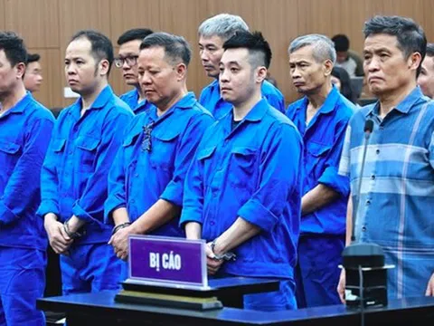 Vụ buôn lậu đất hiếm gây thiệt hại 736 tỷ đồng: Cựu Thứ trưởng Bộ TN&MT được đề nghị án treo