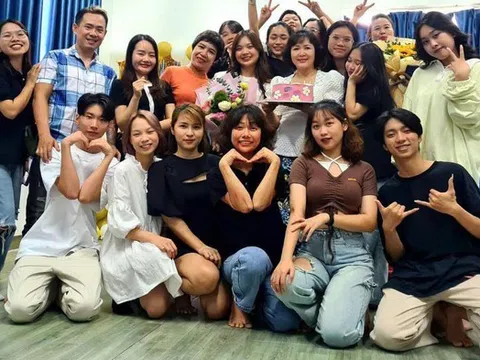 Đạo diễn Lê Hoài Trung: Người thắp lửa đam mê cho thế hệ diễn viên trẻ