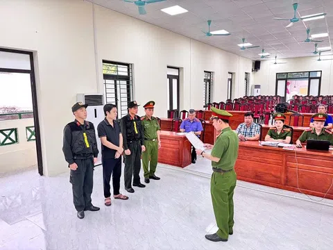 Bắt tạm giam, khám xét nơi ở của Lê Văn Toàn