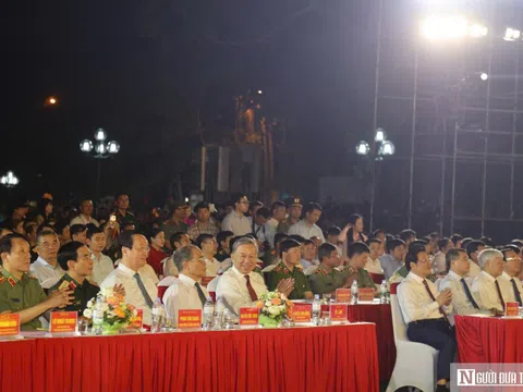 Tổng Bí thư Tô Lâm dự khai mạc Lễ hội Làng Sen, khánh thành tượng Bác Hồ về thăm quê