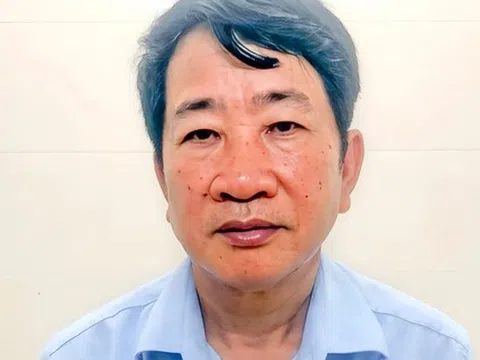 Một cựu giám đốc Bảo hiểm xã hội tỉnh nhận hối lộ định kỳ theo quý