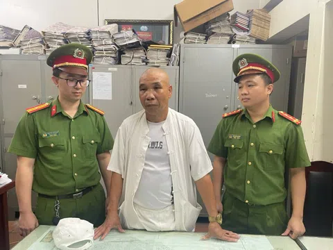 Bắt tạm giam Nguyễn Văn Phượng