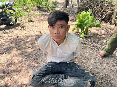 Bắt và khám xét Bùi Văn Đấu