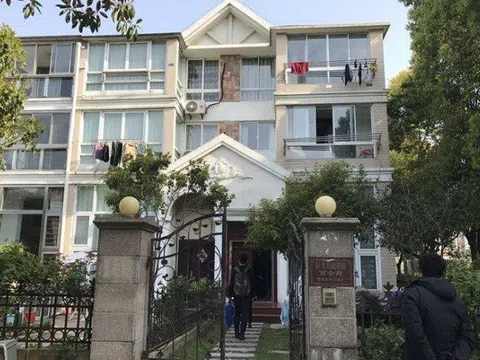 Người đàn ông sống 9 năm trong biệt thự 4,3 tỷ đồng thì nhà bất ngờ bị ngân hàng bán đấu giá, tòa án phán quyết: “Anh không sai nhưng phải rời đi”