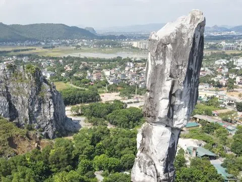 Phương án khoan lỗ "cứu" Hòn Vọng Phu trước nguy cơ đổ sập