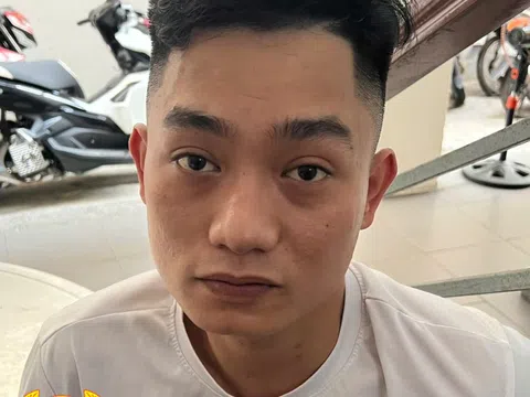 Chặn xe máy, bắt Nguyễn Quang Quy