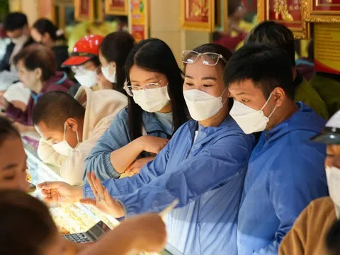 Giá vàng trong nước đi ngang