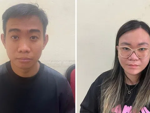 Để 2 thẻ ngân hàng trong cốp xe máy, người đàn ông bị trộm cầm mang đi chi tiêu, tài khoản trừ hơn 31 triệu