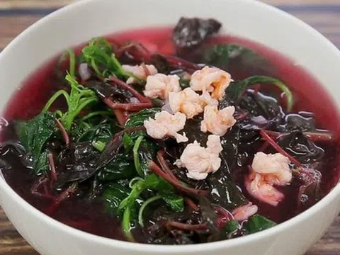 Loại rau luộc lên có nước "đỏ như máu" nhưng lại giúp đẹp da, diệt ung thư và viêm nhiễm