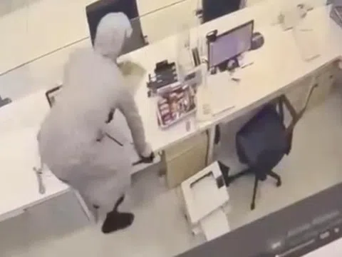VIDEO: Nghẹt thở pha đuổi bắt đối tượng cướp ngân hàng ở Vũng Tàu