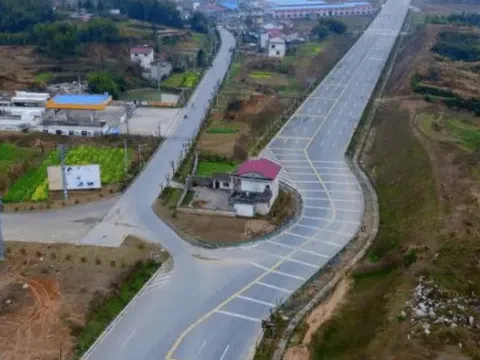 Chủ căn nhà 1.000m² không chịu di dời dù được bồi thường hơn 5,8 tỷ đồng, tuyên bố: “Chúng tôi muốn số tiền bồi thường cao gấp đôi”