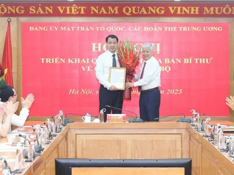 Công bố quyết định về nhân sự tại Đảng ủy MTTQ, các đoàn thể Trung ương