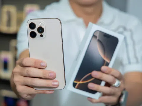 Thế Giới Di Động nói gì về biến động giá iPhone