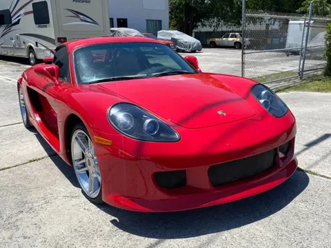Porsche Boxster 'lột xác' thành siêu xe Carrera GT