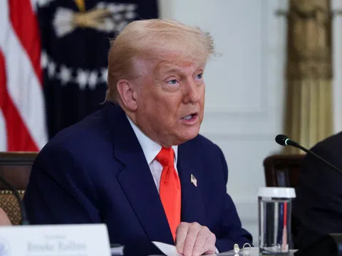 Ông Trump dọa áp thuế 50% lên hàng châu Âu từ 1/6