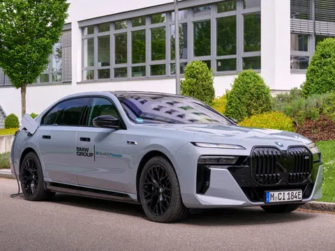 BMW bắt đầu thử nghiệm pin thể rắn, mở ra kỷ nguyên mới cho xe điện