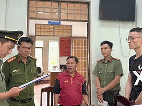 Bắt tạm giam Lê Khánh Hoàng