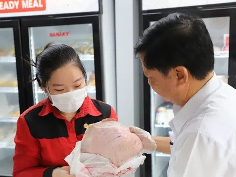Người tố cáo C.P. bán thịt bẩn: 'Tôi nói lên sự thật, không hối hận'