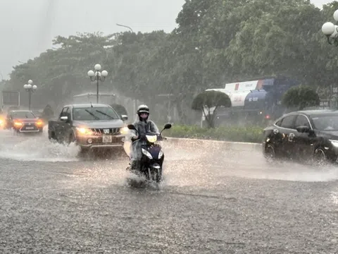 Miền Bắc sắp mưa to, chấm dứt nắng nóng