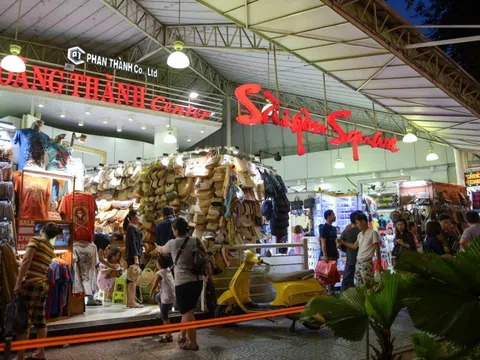 Công ty nhà thiếu gia Phan Thành đứng sau Saigon Square