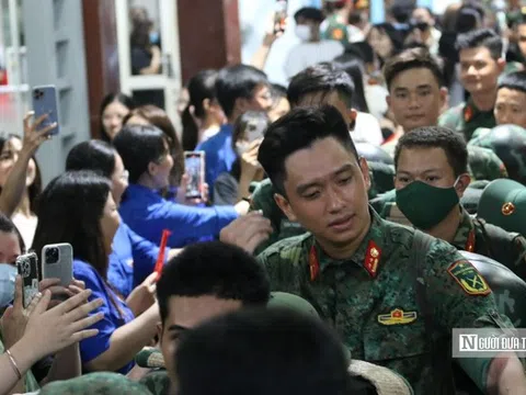 Tp.HCM tiễn hơn 1.000 quân nhân lên đường tập huấn chuẩn bị Lễ Kỷ niệm 80 năm Quốc Khánh 2/9