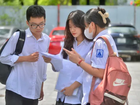 Đề Văn lớp 10 Hà Nội gây sốt: Ý nghĩa, dễ viết, phụ huynh cũng muốn thử làm nhưng có đang "làm khó" sự sáng tạo?