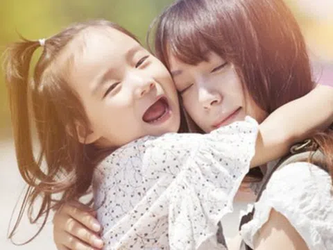 Chỉ cần mẹ nói 3 câu này mỗi ngày, con lớn lên tự tin, tràn ngập yêu thương