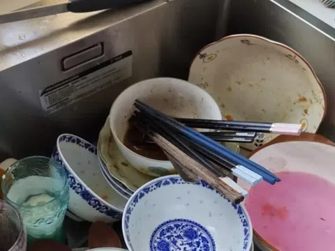 Nói với bố mẹ bạn: Đây là 5 thói quen rửa bát "cướp đi sức khỏe", đừng đi vào vết xe đổ này