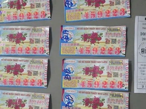 Hai người dân Bạc Liêu trúng 10 tờ vé số giải độc đắc