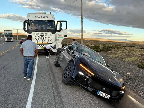 Ferrari Purosangue độ off-road thám hiểm châu Mỹ gặp tai nạn