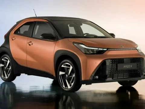 Chủ tịch Toyota: Tại Nhật Bản, một xe điện phát thải ngang 3 xe hybrid