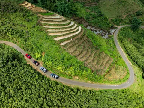 Sự sang trọng thầm lặng trên cung đường Tây Bắc