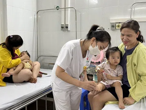 Hà Nội siết chặt phòng chống nắng nóng tại bệnh viện