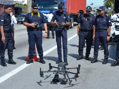 Cảnh sát Malaysia sử dụng drone để giám sát giao thông