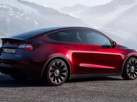 Đằng sau tuyên bố 'một xe điện phát thải ngang 3 xe hybrid'